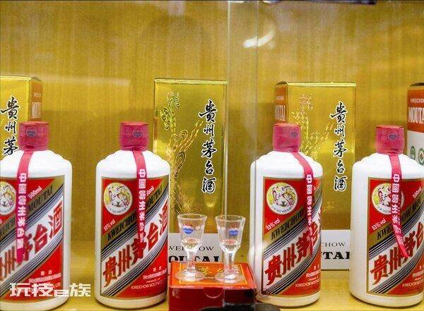 一瓶茅台倒多少茅台小酒杯(喝酱香酒为什么用小酒杯)-图片5